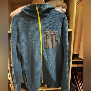 Men's Patagonia R1® Air Full-Zip Hoody; Size XL; Color: Teal.